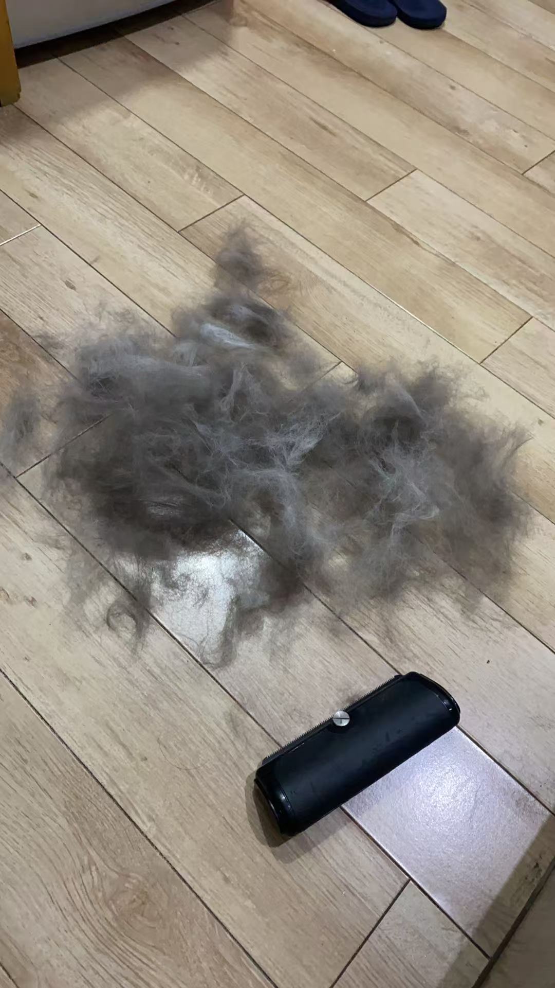PetPog Grooming & Deshedding Brush 2.0 Pink